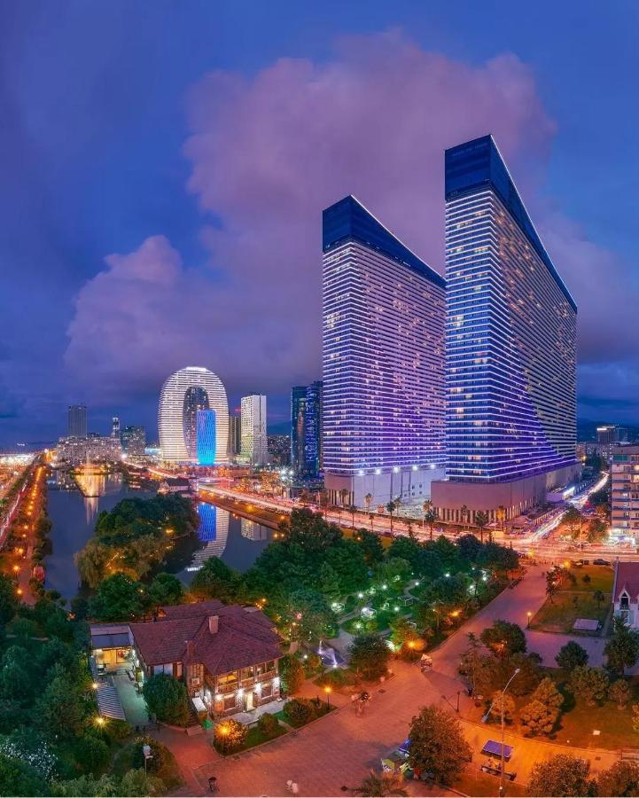 Superior Apartments Orbi City Sea View Batumi Luaran gambar